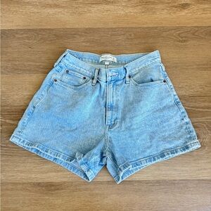 Curve Love High Rise 4" Mom Short